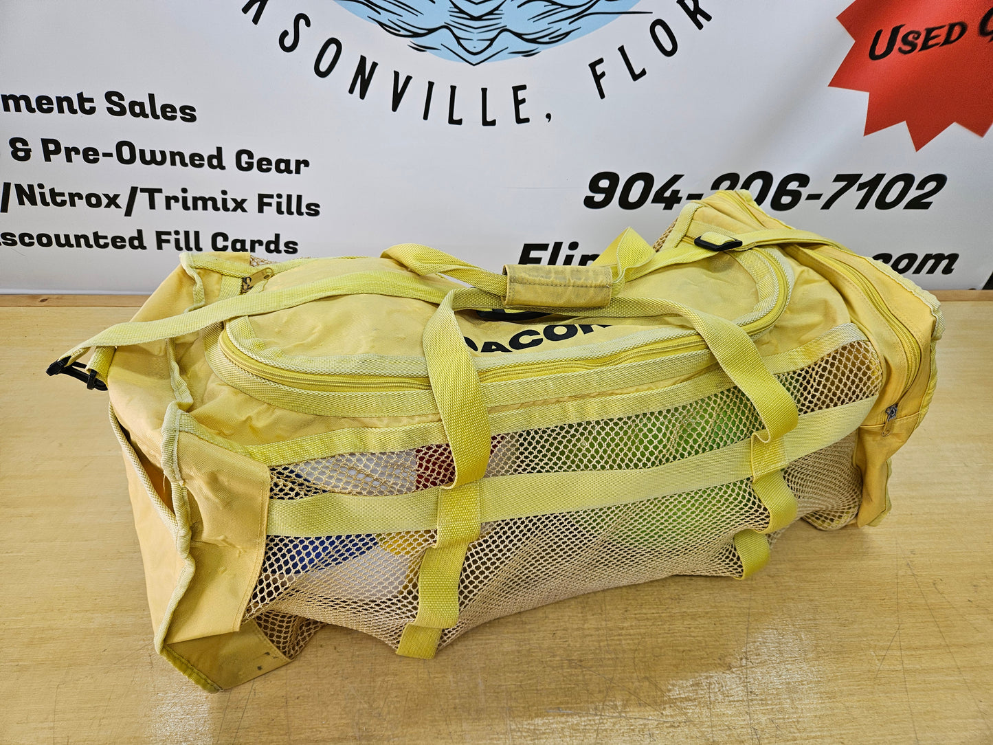 Dacor Mesh Equipment Duffle Bag