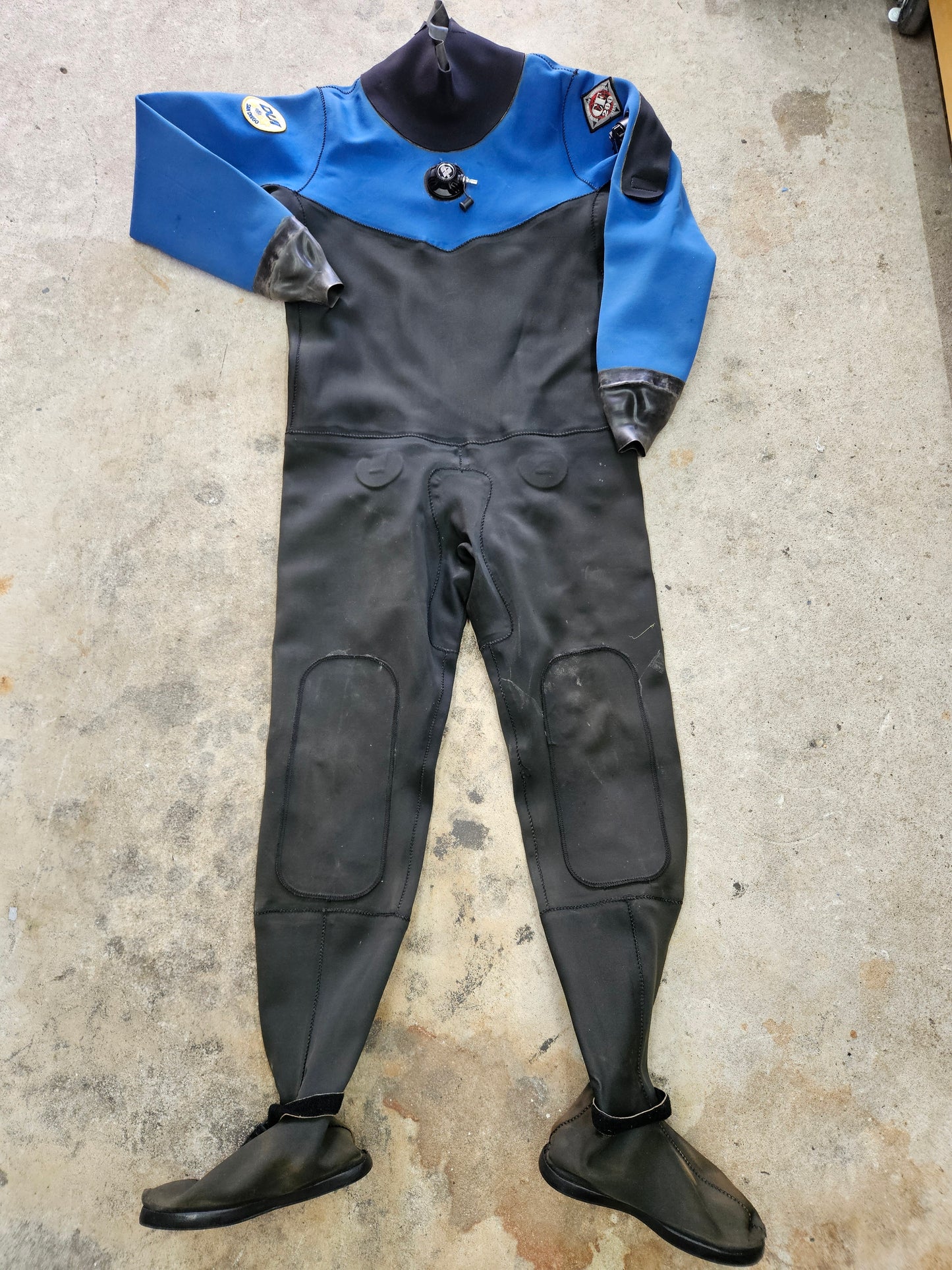 DUI CF200 Drysuit (Large??)