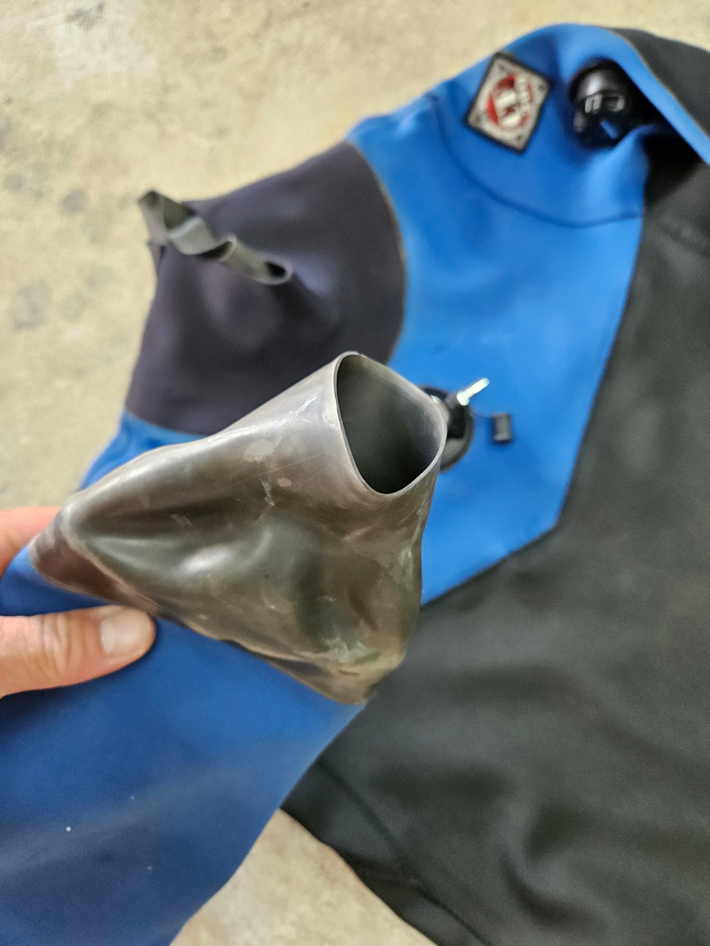 DUI CF200 Drysuit (Large??)