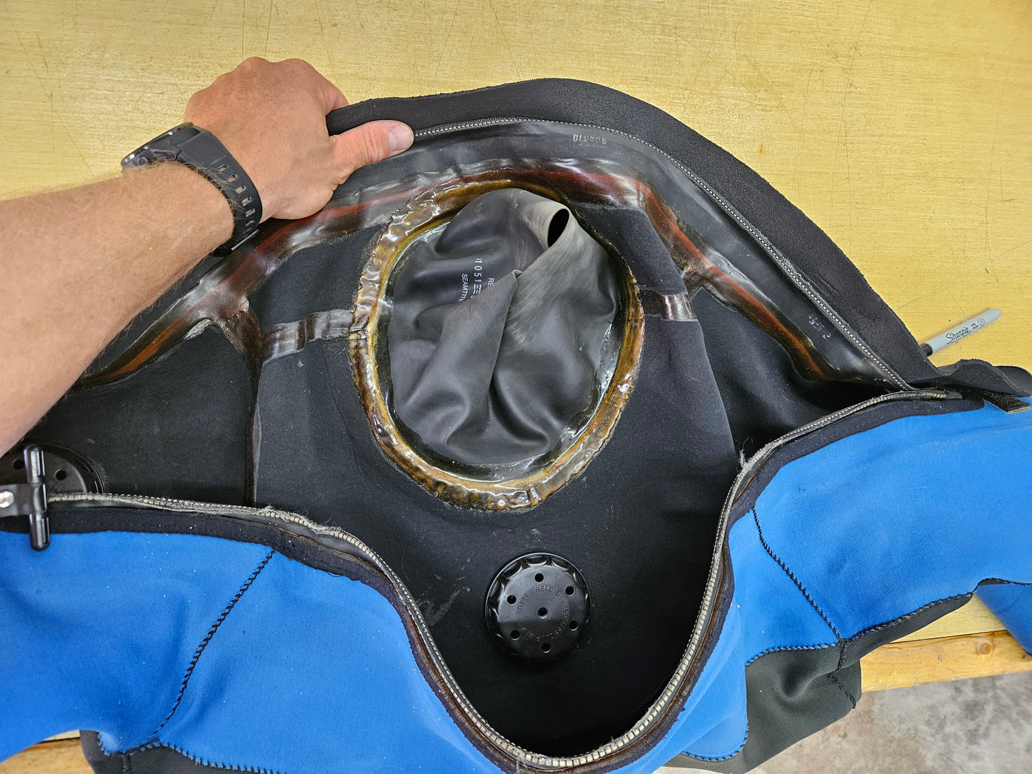DUI CF200 Drysuit (Large??)