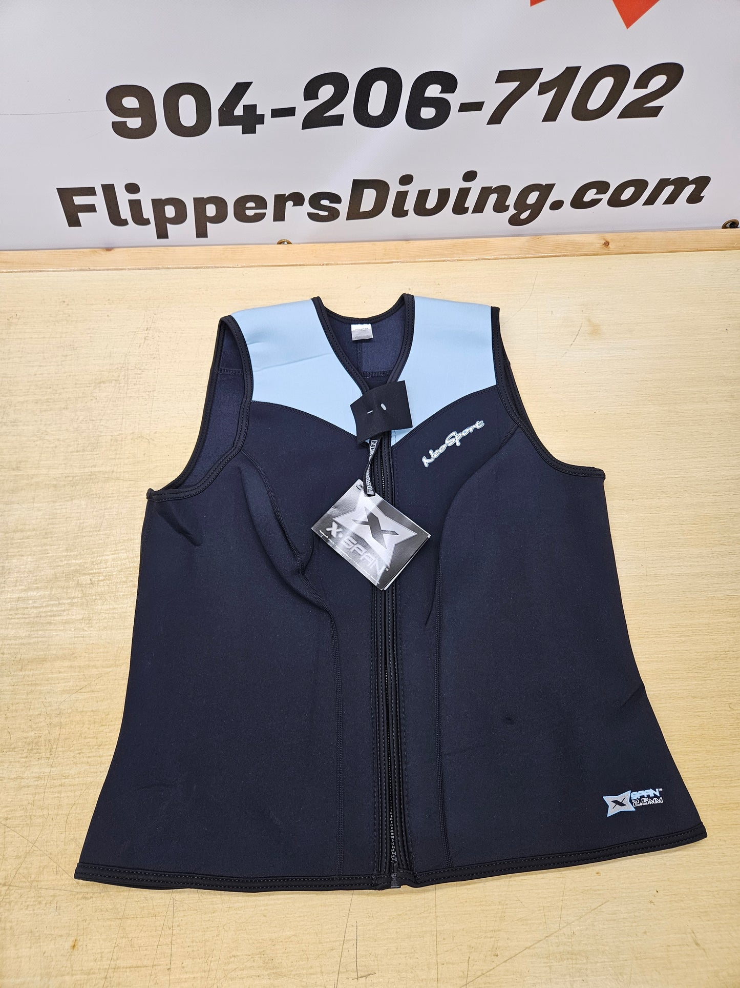 Neosport 2.5mm Vest (Ladies Size 20)
