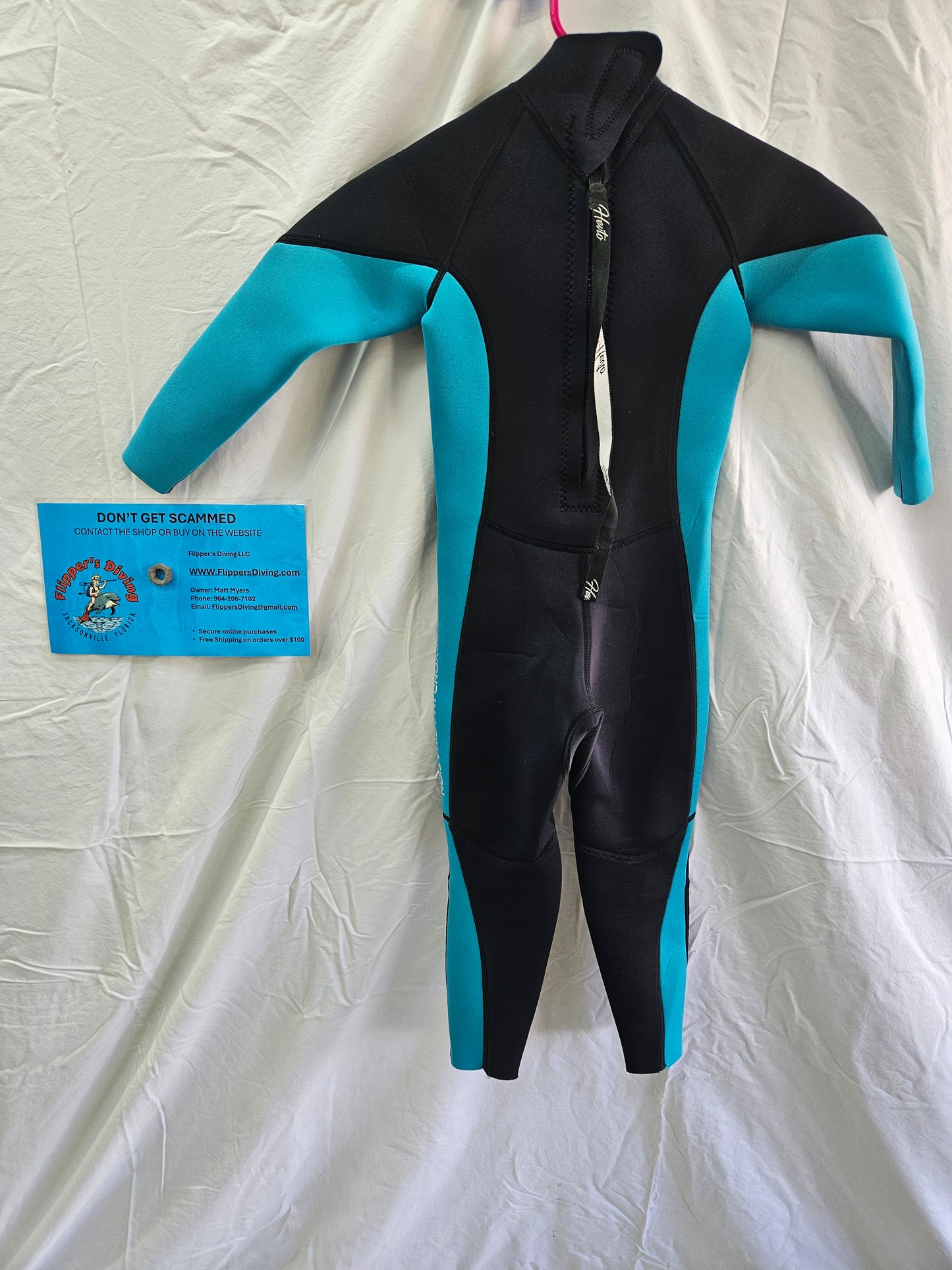 Huerto Vigor-1   - 2mm Wetsuit (Kids Size 6)