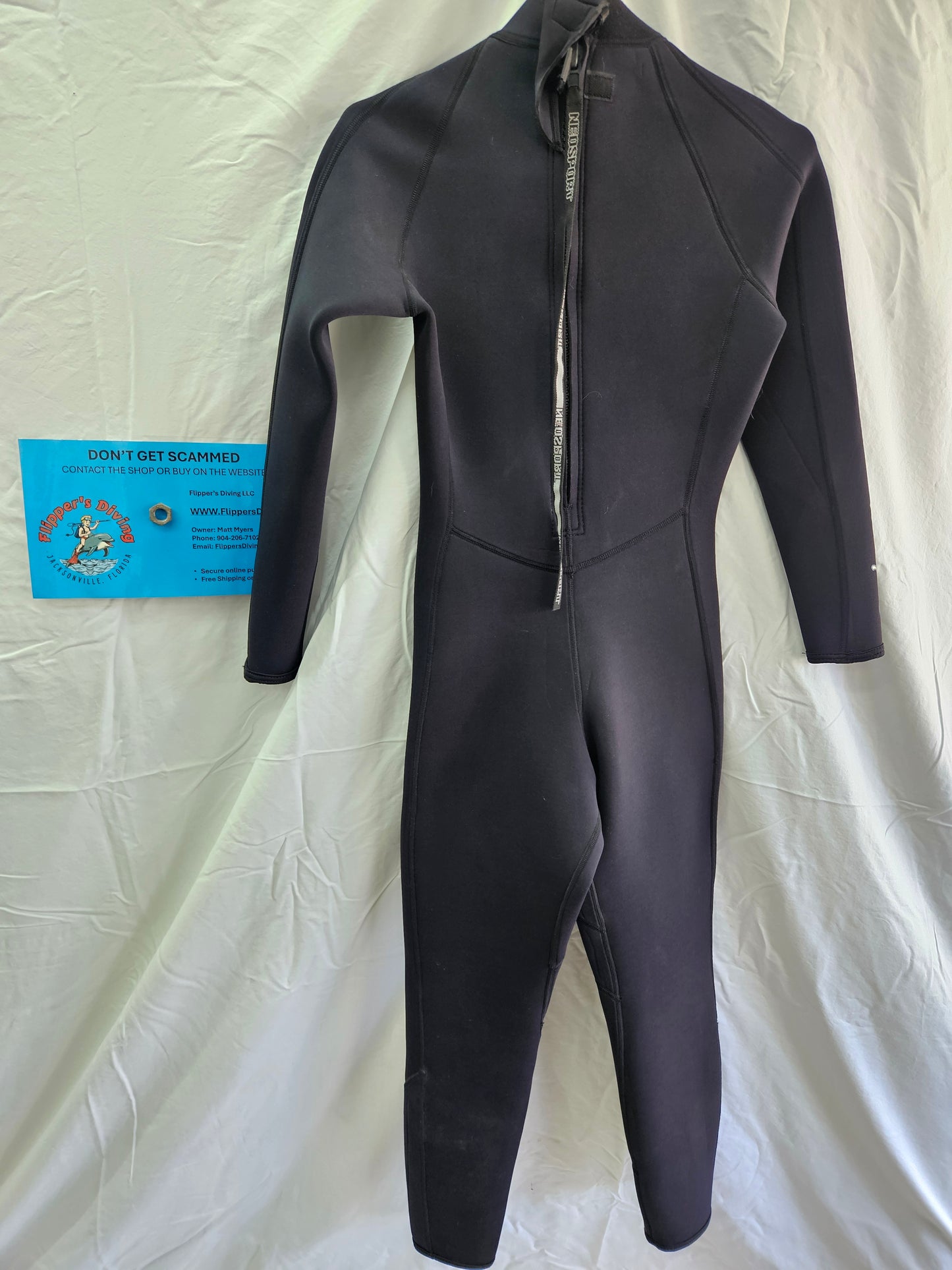 Neosport 3mm Wetsuit (Kids size 14)