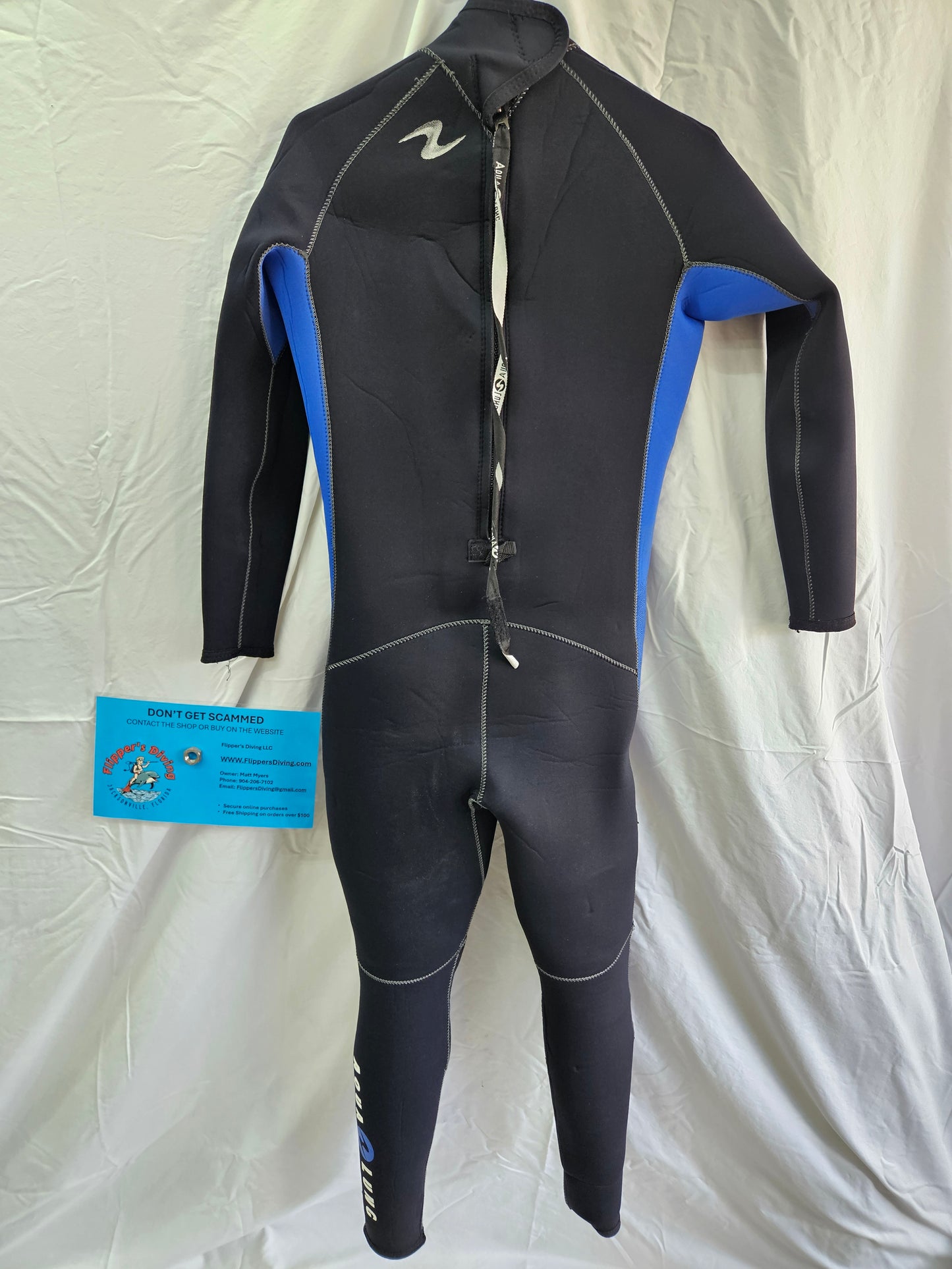 Aqualung 5/3mm Wetsuit (medium)