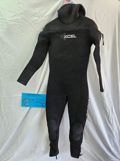 Xcel 8/7/6/5mm Wetsuit (Medium/Tall)