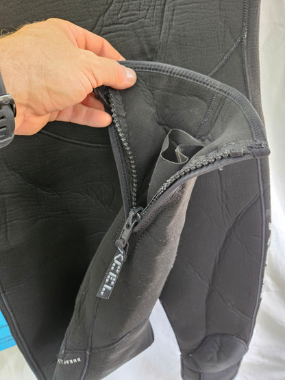 Xcel 8/7/6/5mm Wetsuit (Medium/Tall)