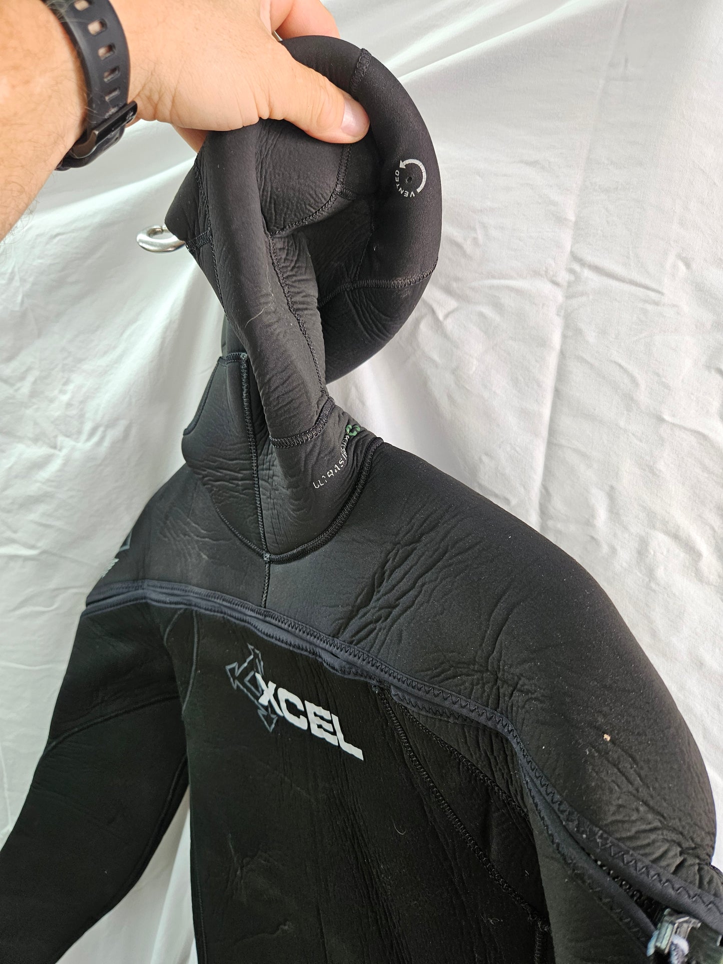 Xcel 8/7/6/5mm Wetsuit (Medium/Tall)