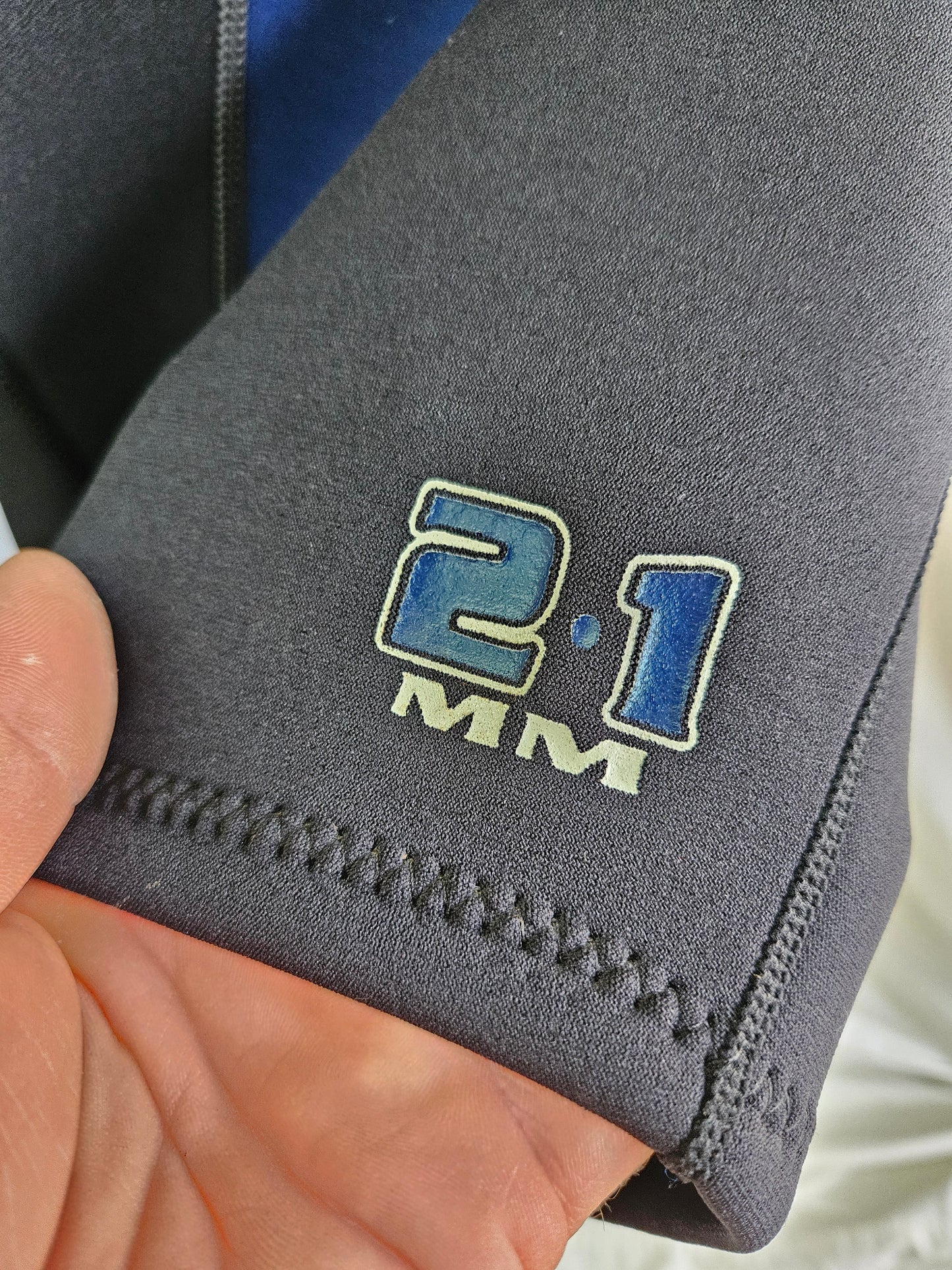 Body Glove 2/1mm Shorty Wetsuit (XL)