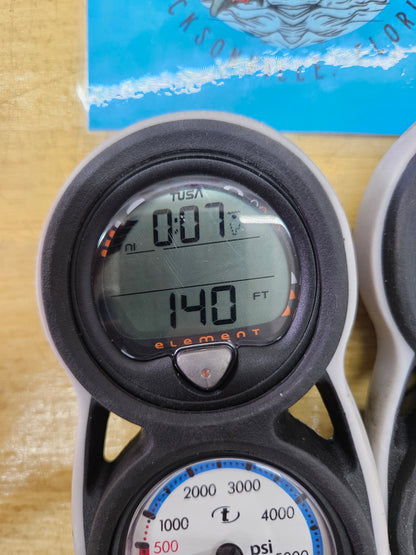 Tusa "Element" dive computer