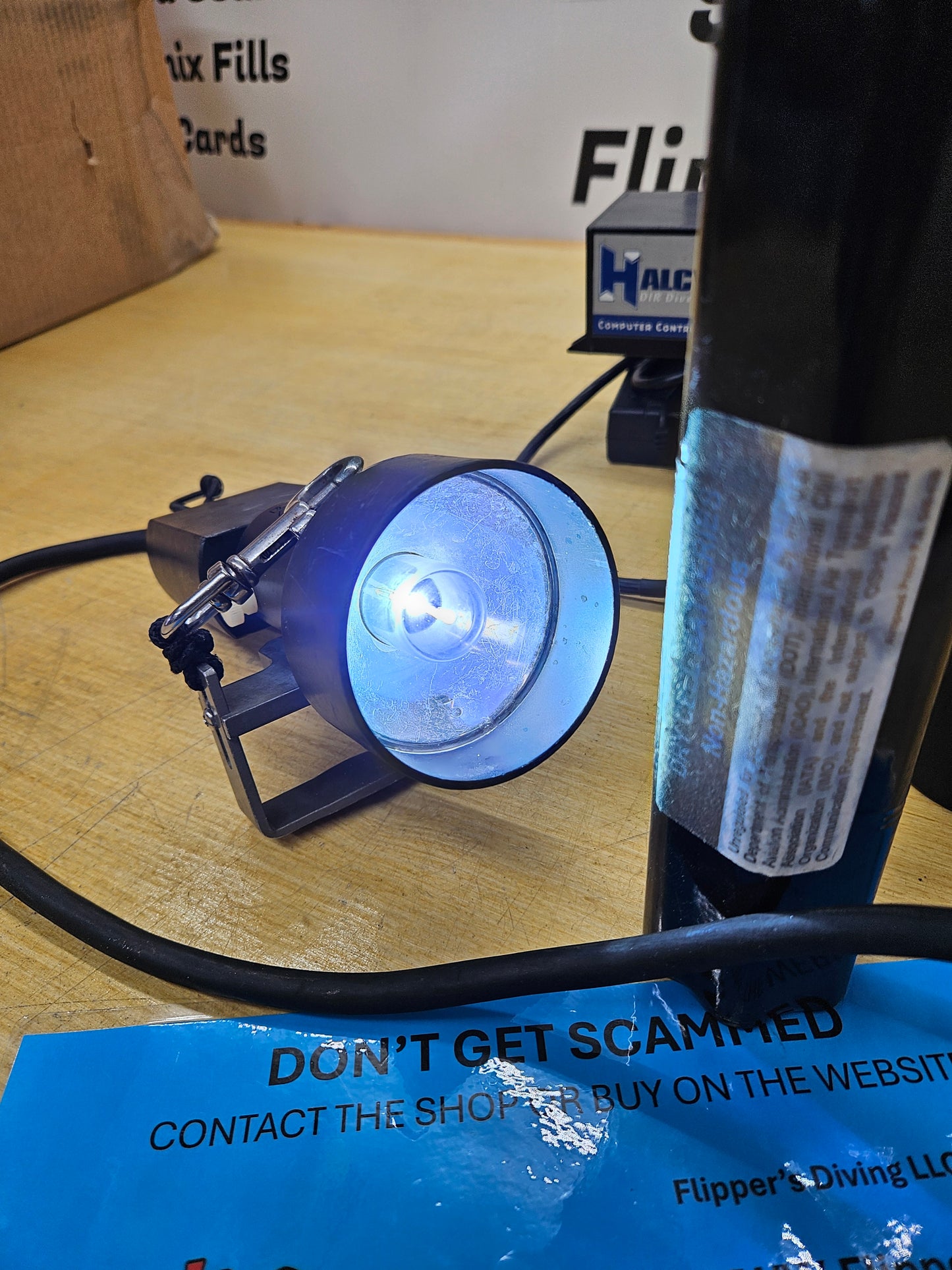 Halcyon HID Canister Light