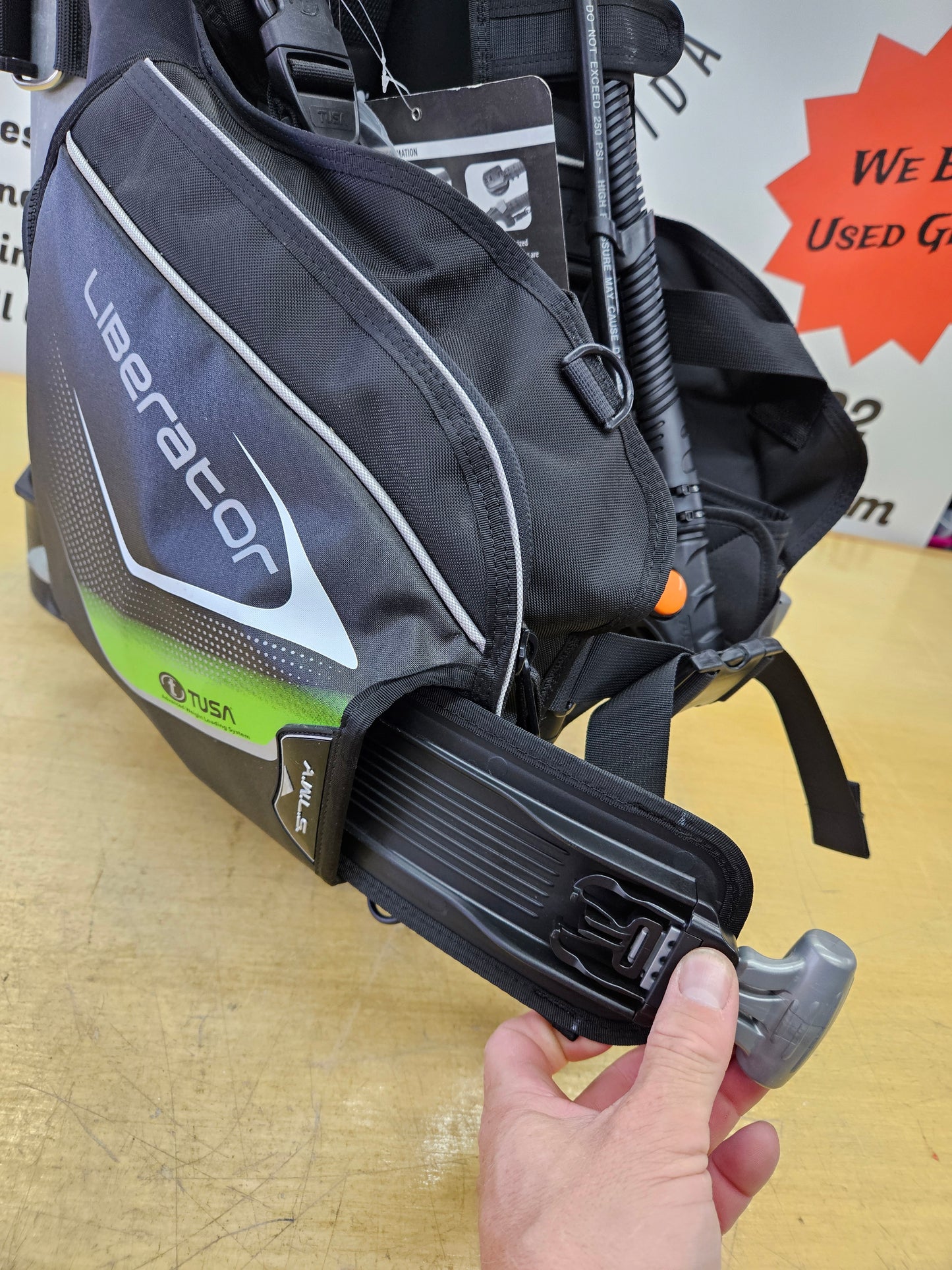 Tusa Liberator BCD (Large) *NEW*