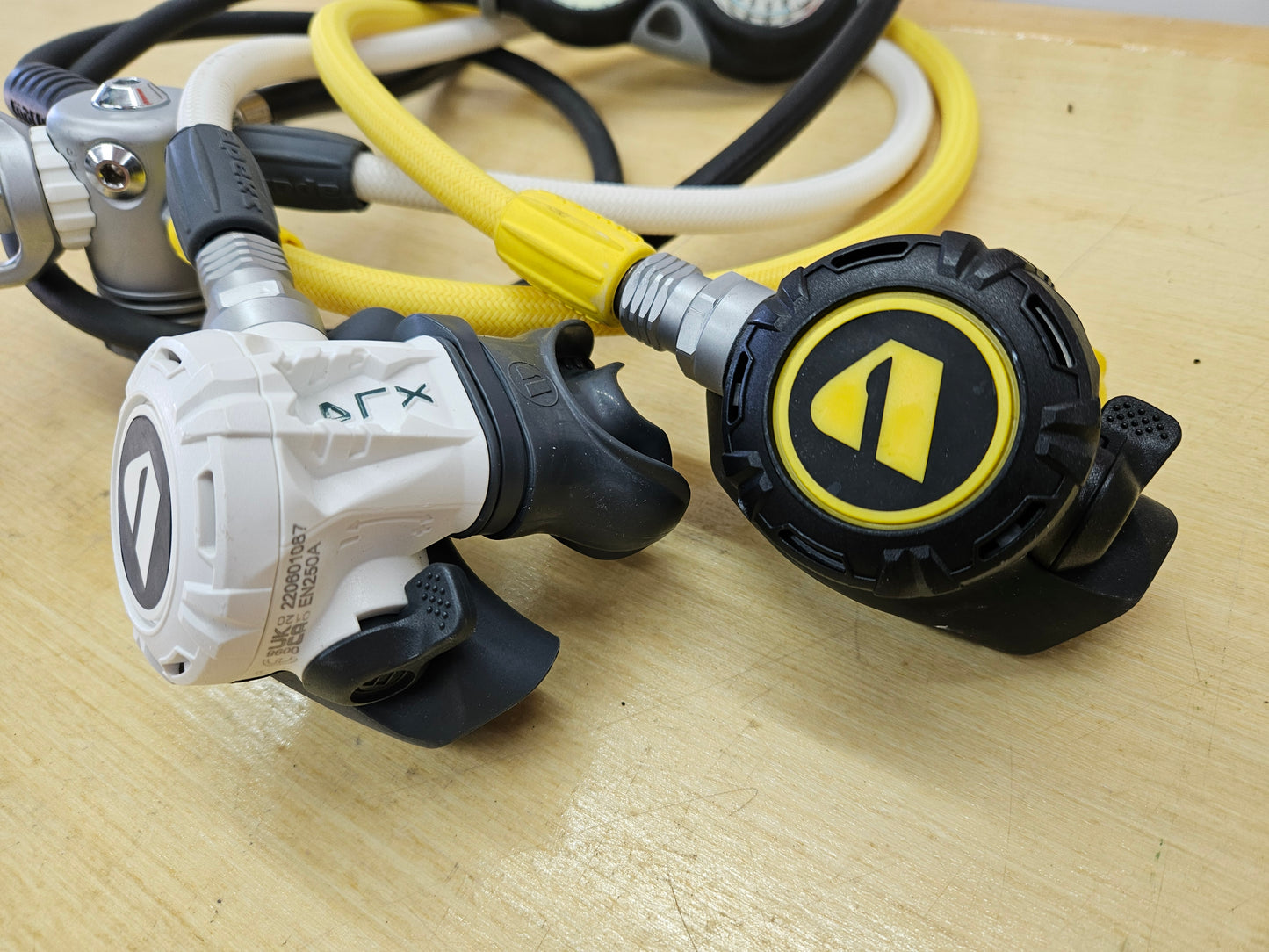 Apeks XL4 Regulator Set