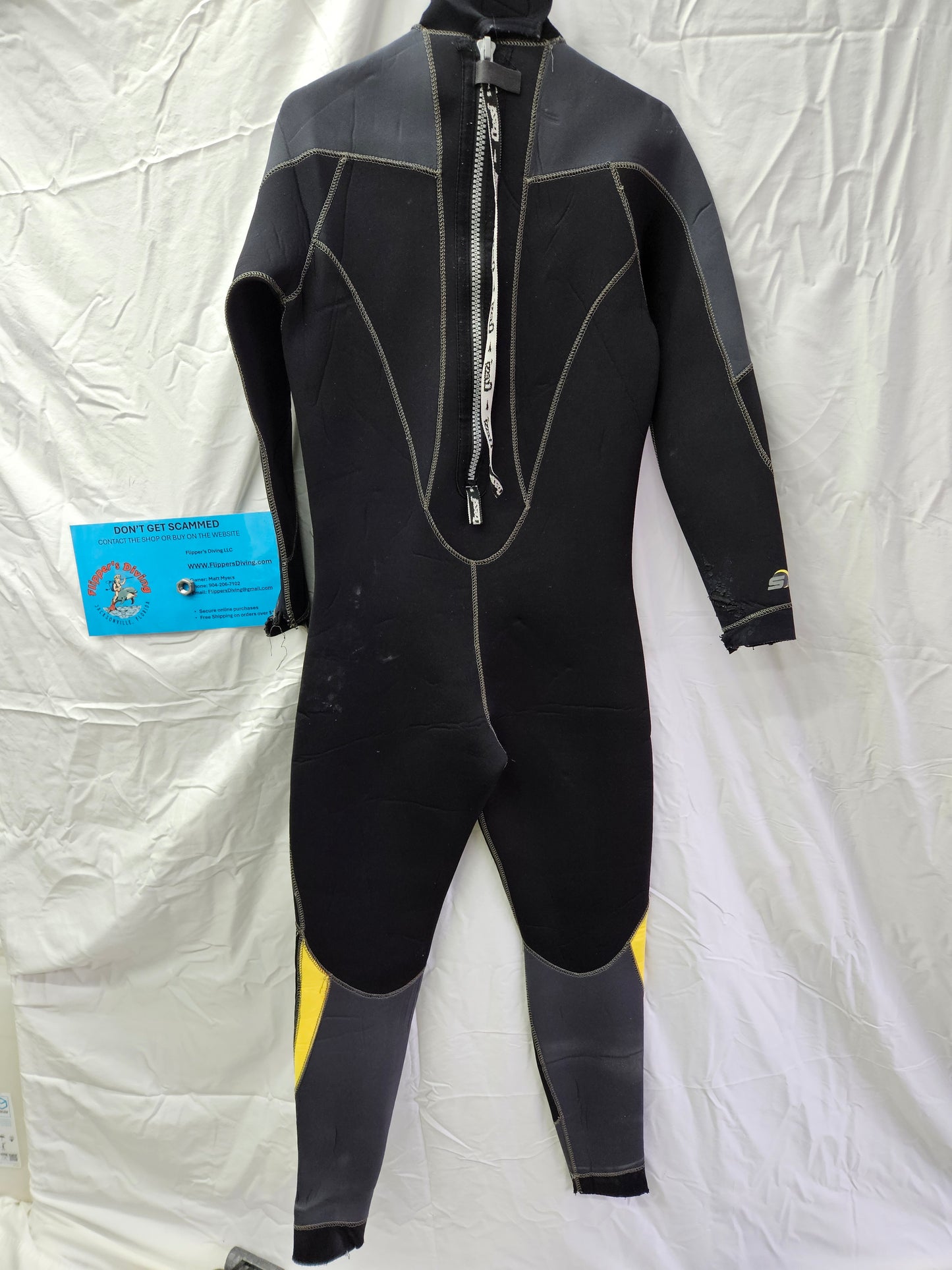 Cressi 5mm Wetsuit (Large)
