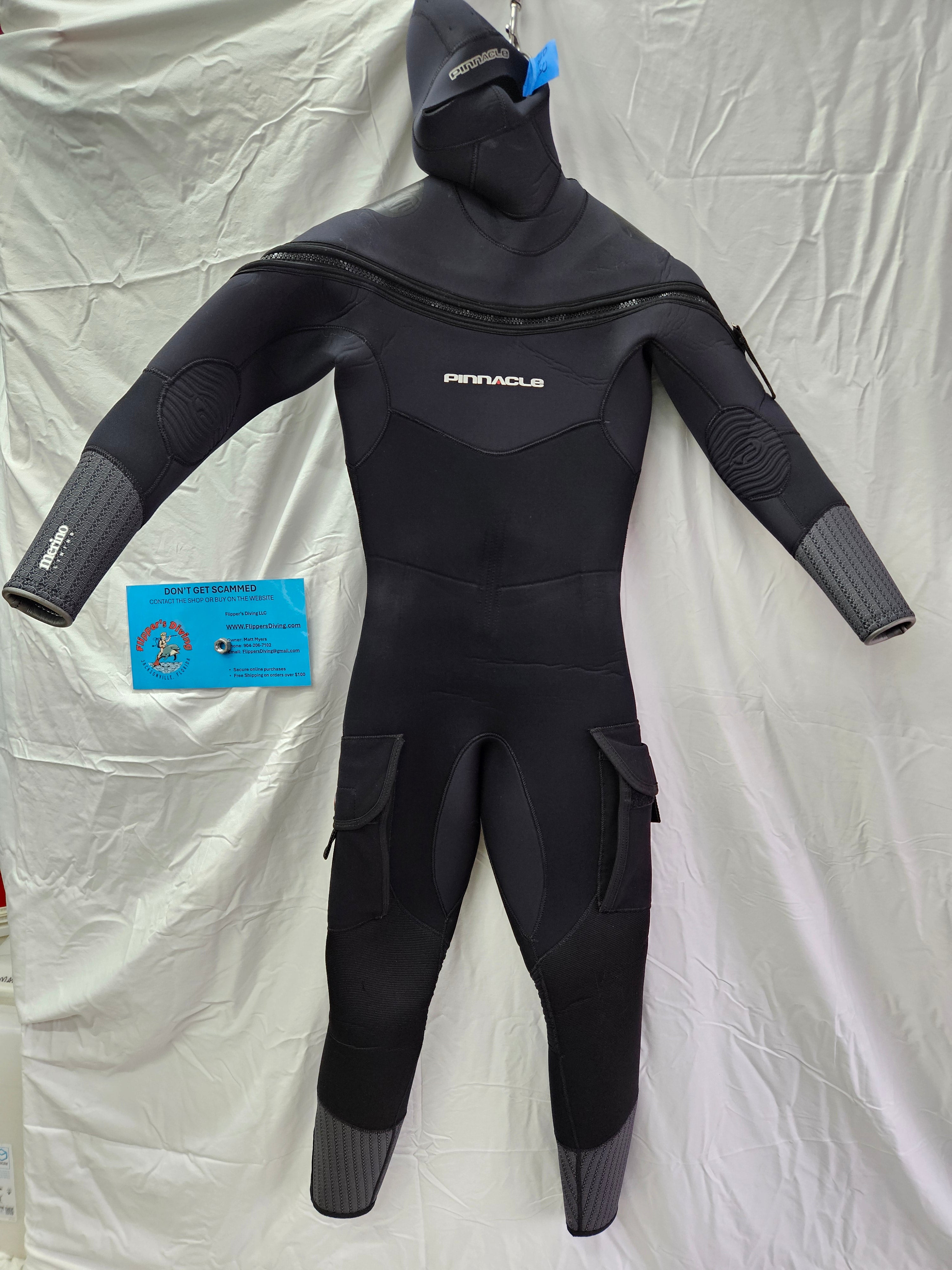 Pre-Owned Wetsuits – Flipper's Diving LLC