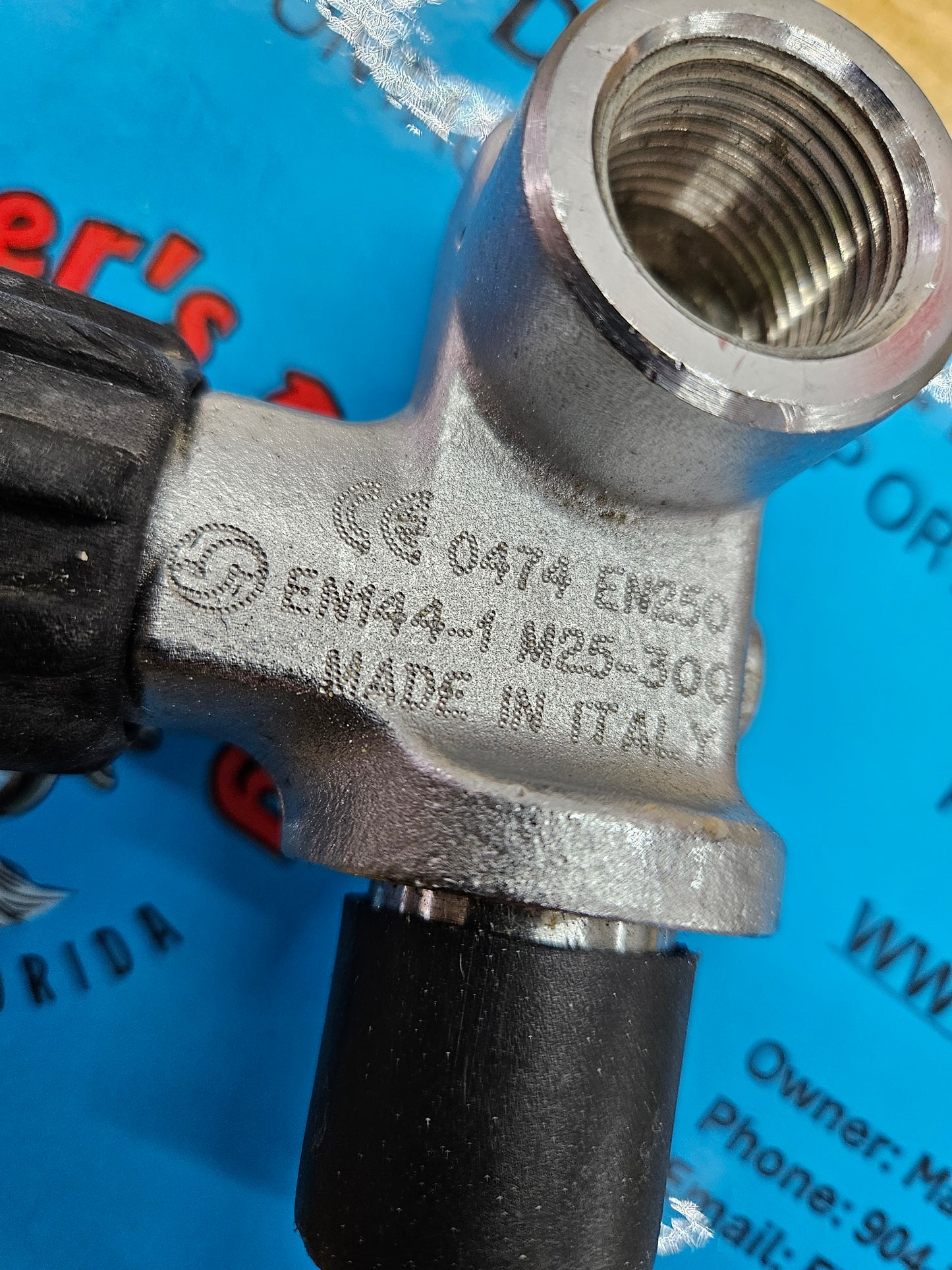 M25 Thread Cylinder Valve (DANGER - READ DESC.)