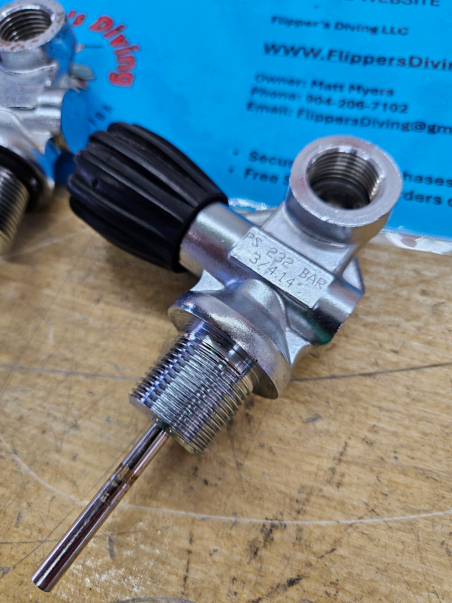 AUS Cylinder Valves - DIN