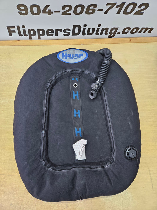 Halcyon "Evolve" 40# Wing