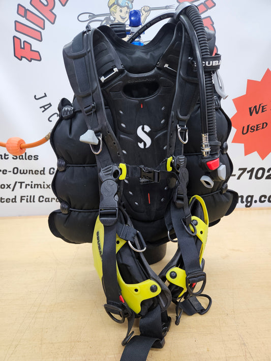 Scubapro Hydros Pro BCD (LARGE)