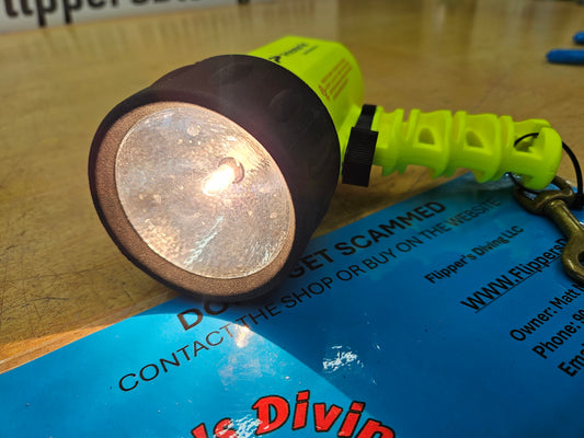 Princeton Tech "Shockwave II" Dive Light