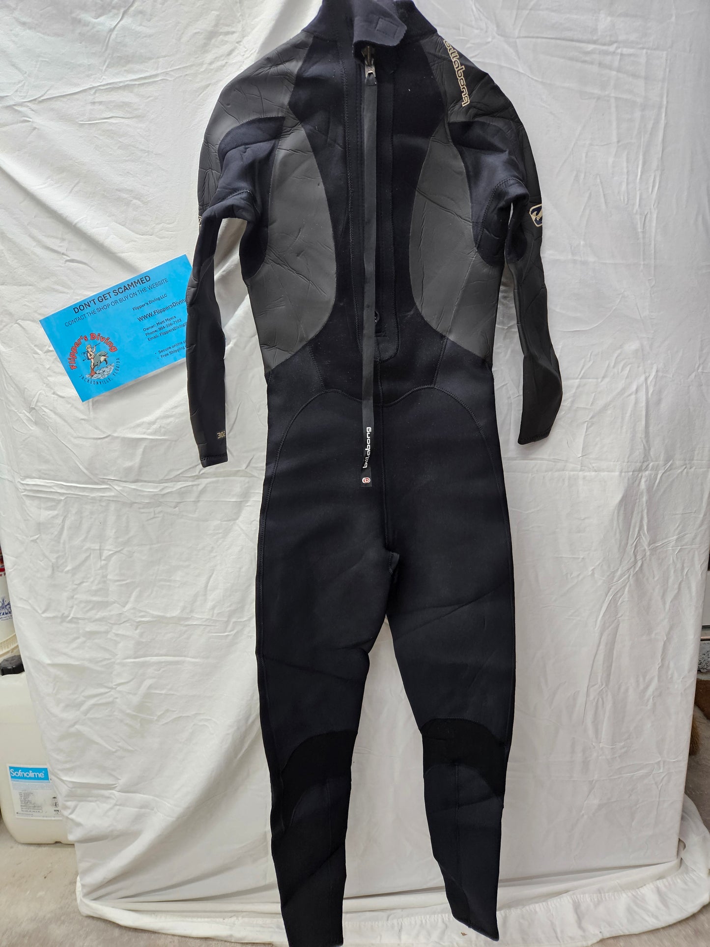 Billabong "302" Wetsuit (LARGE)