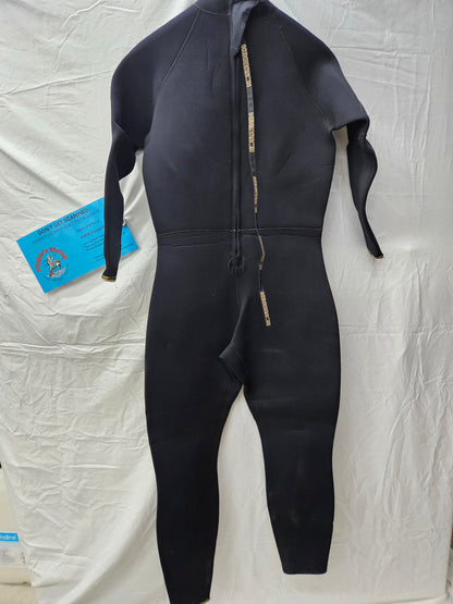 Henderson 5mm wetsuit (Ladies Size 12)