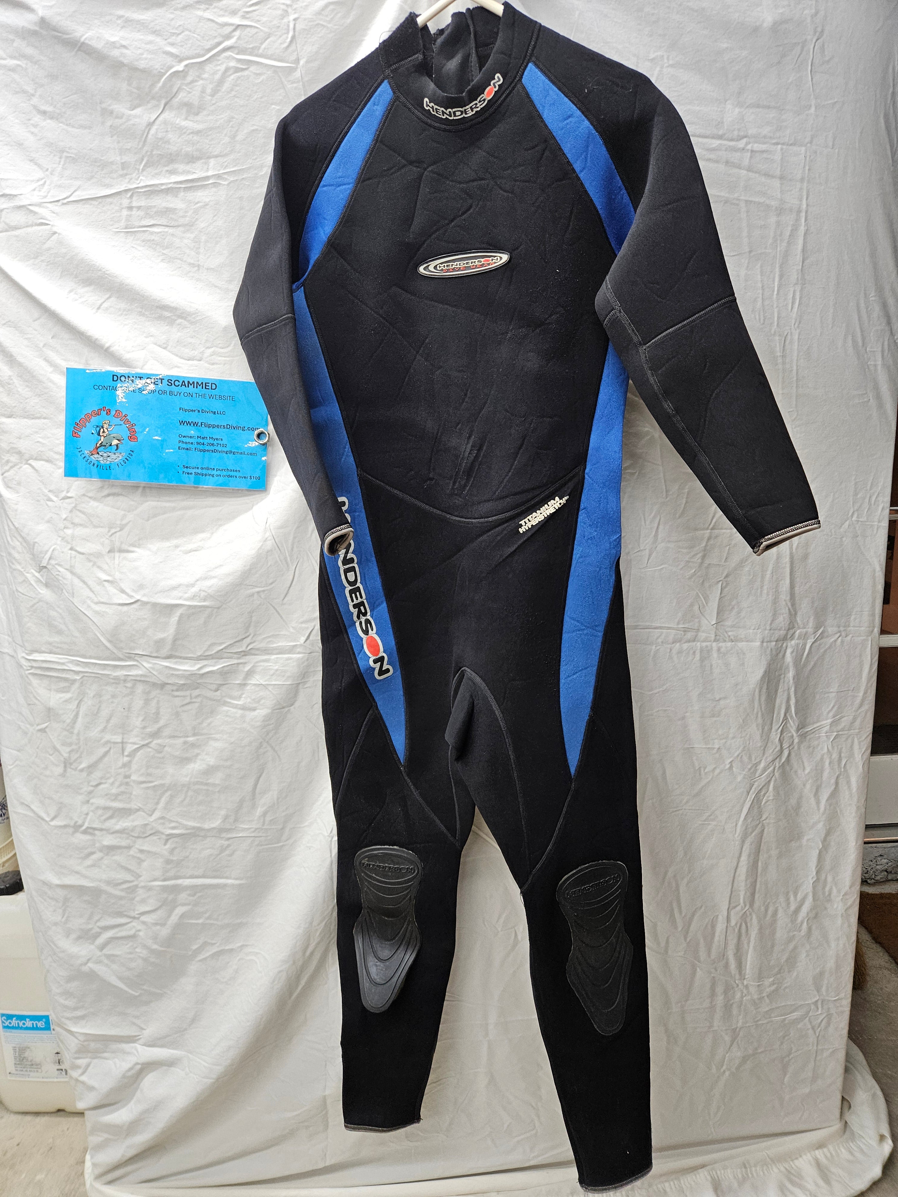 Pre-Owned Wetsuits – Flipper's Diving LLC