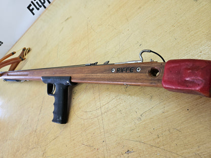 Riffe 44" Mid Handle Speargun