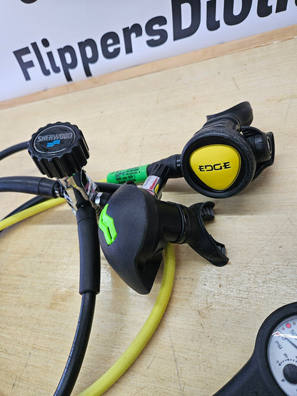 Sherwood Regulators w/Computer!