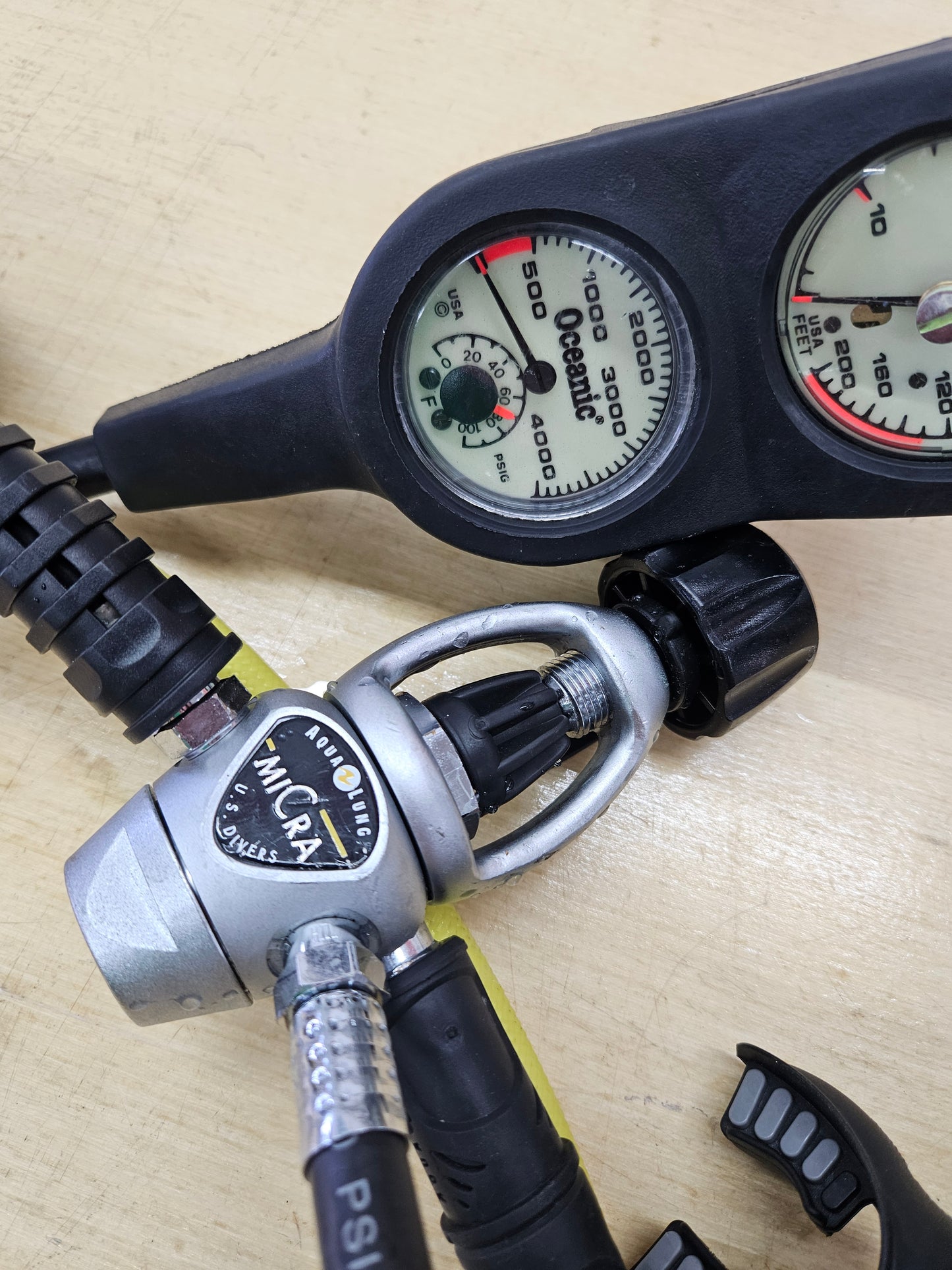 Aqualung Regulator Set