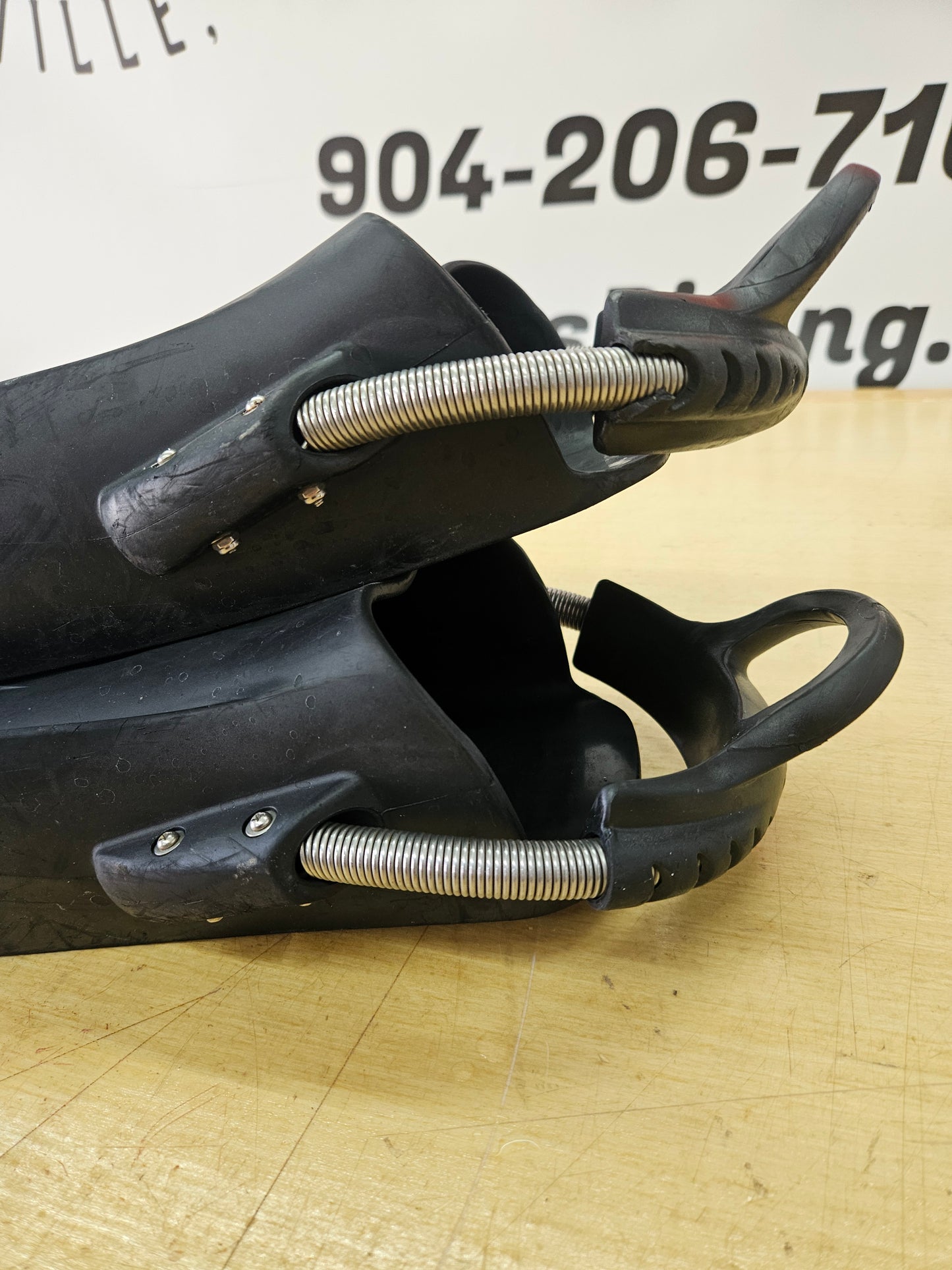 Hollis F1 Tech Fins (LARGE)