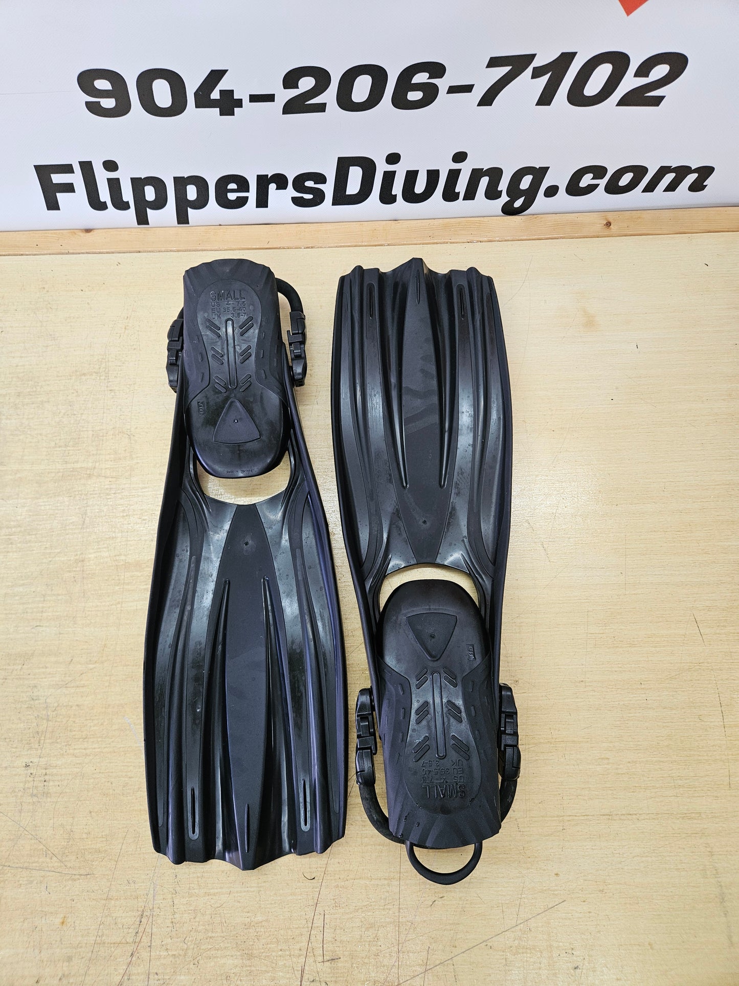 HOG "Velocity Pro" Dive Fins (small 4-7)