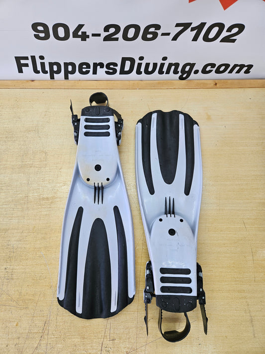 Mares "Super Channel" Fins (SMALL)