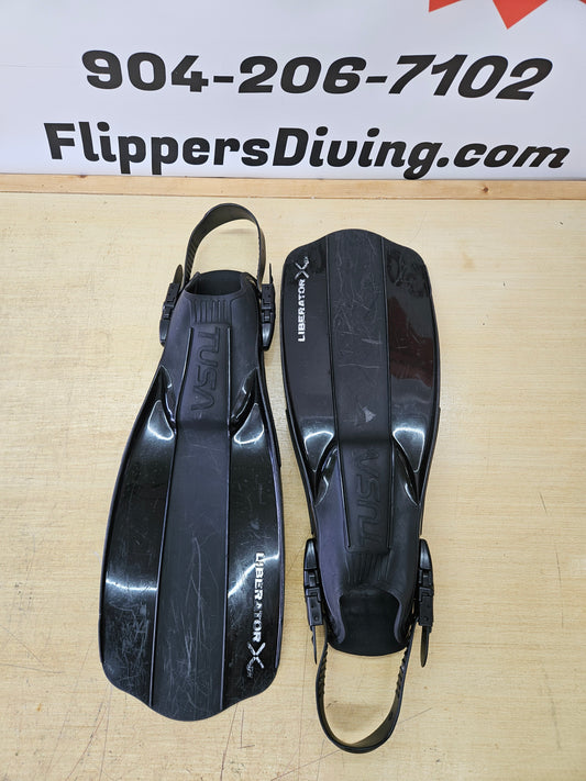 Tusa Liberator Fins (Medium 8-10)
