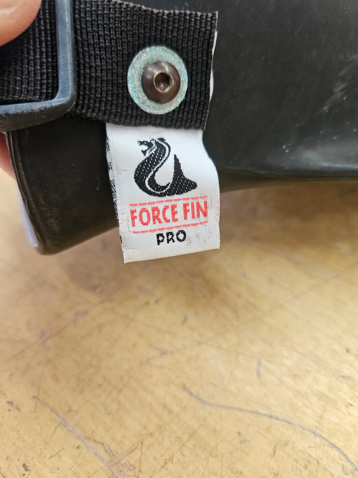 Force Fin Pro (LARGE)