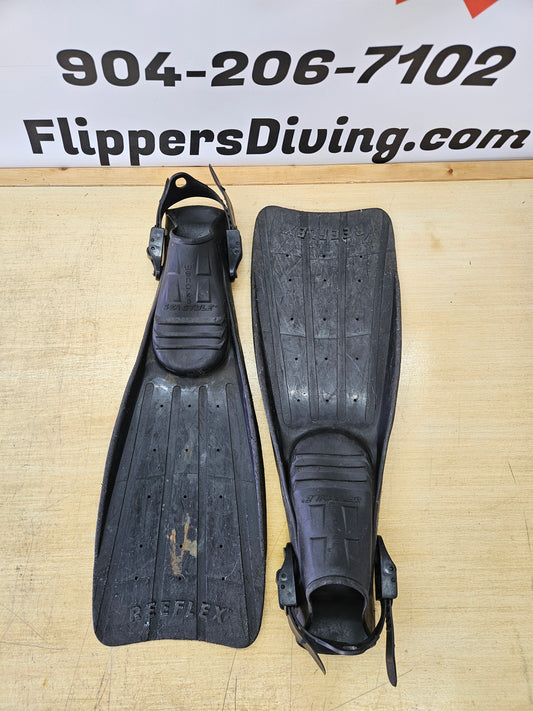 Wenoka Sea Style "Reeflex" Fins (Large)