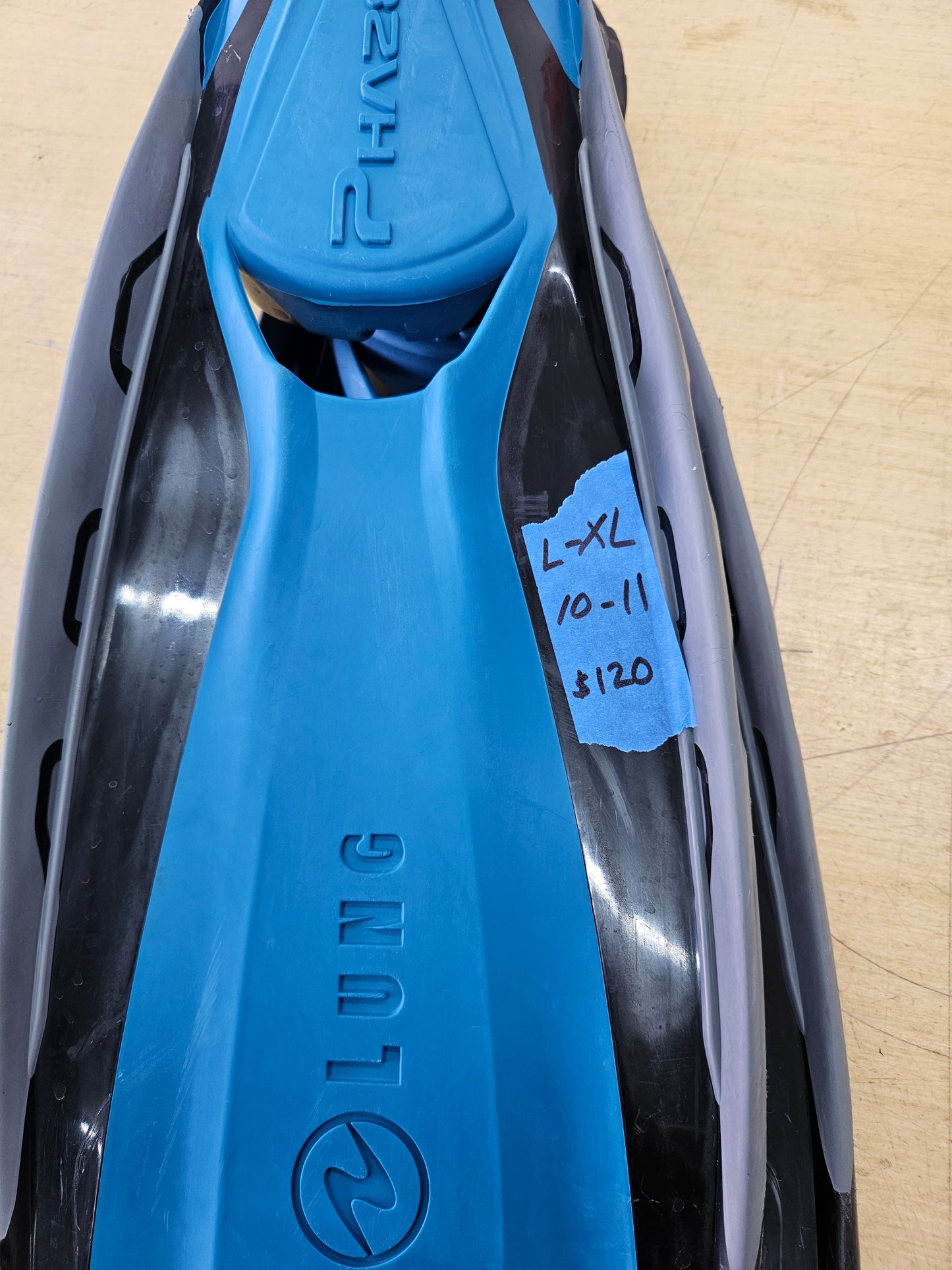 Aqualung "Phazer" Dive Fins (L-XL)