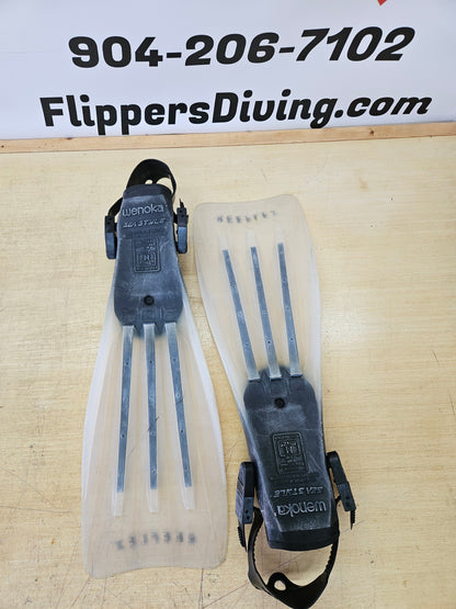 Weenoka Reeflex Dive Fins (MEDIUM)