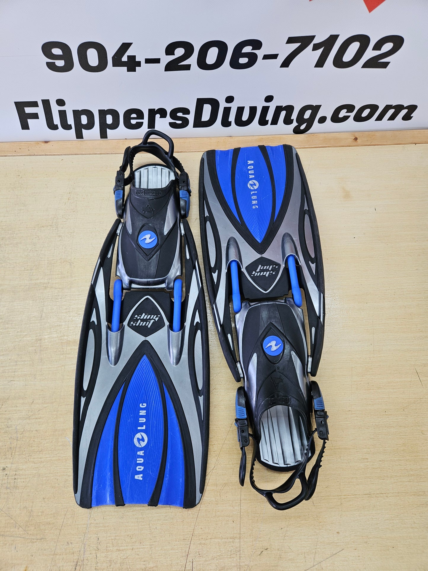 Aqualung "Hotshot" Fins (SMALL)