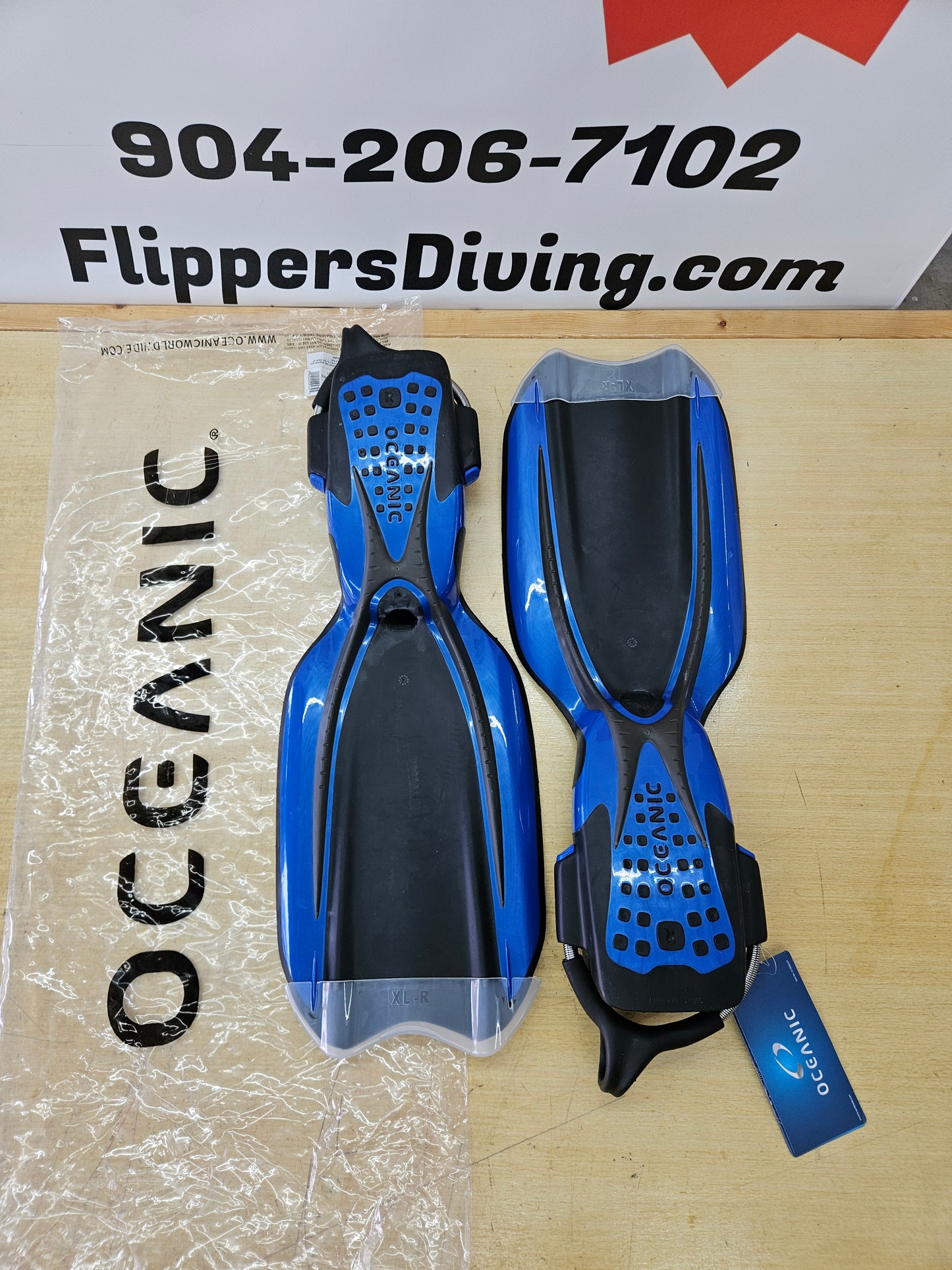 Oceanic "Manta" Fins (LARGE)