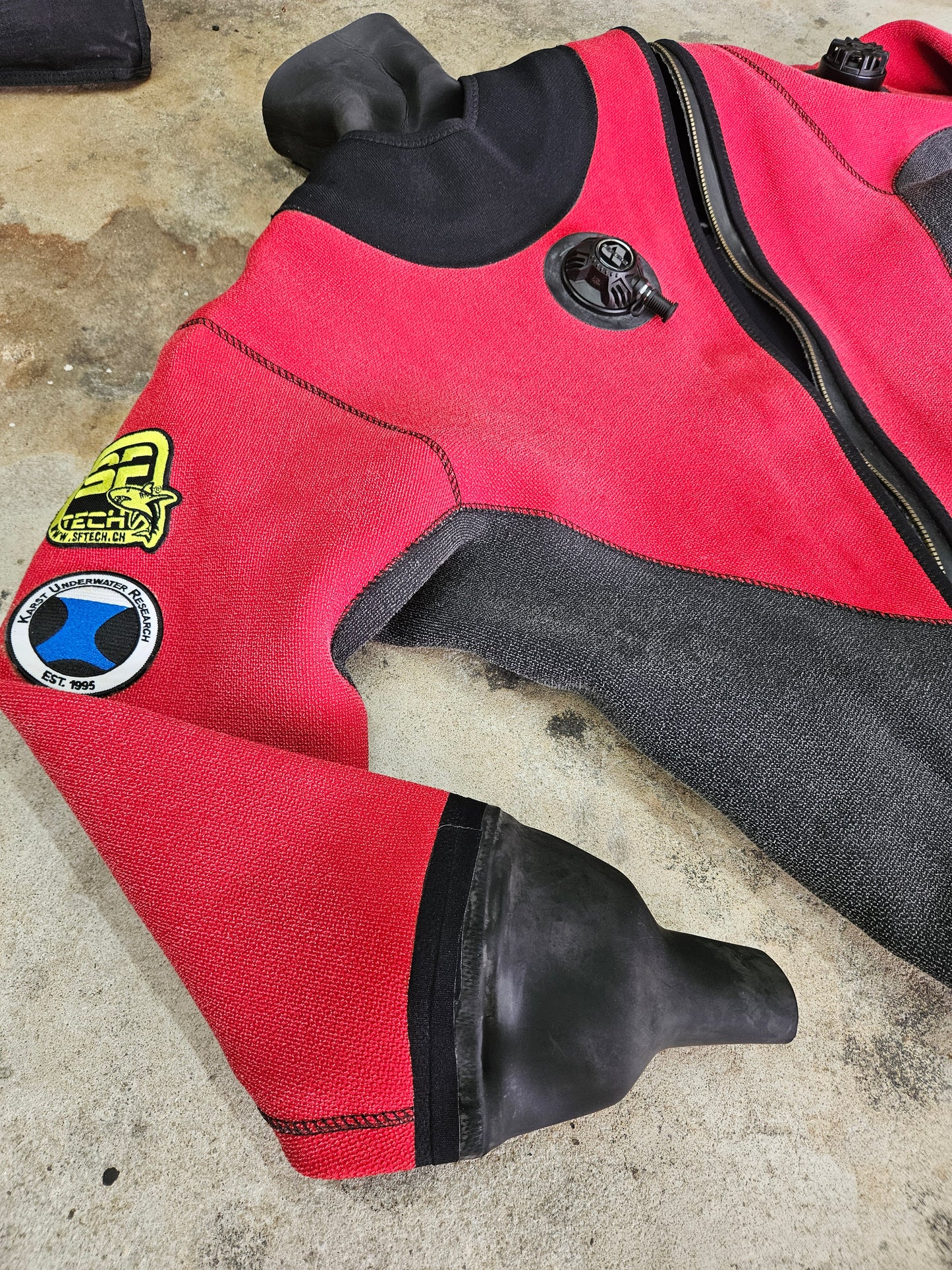 SF Tech Kevlar Pro Drysuit (L-XL)