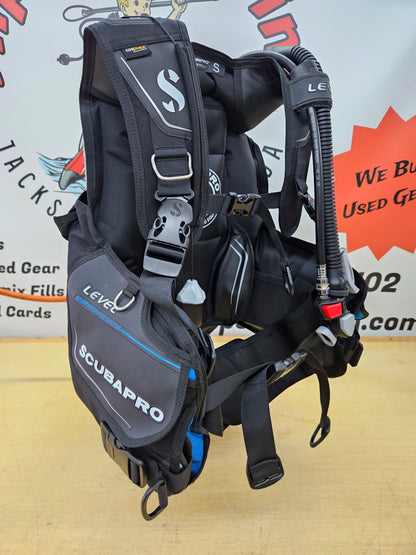 Scubapro "Level" BCD (13 available!)