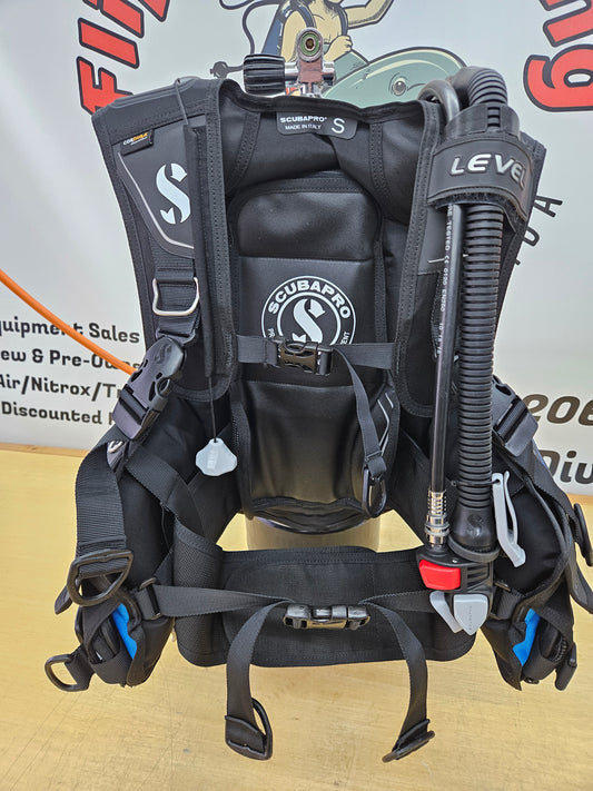 Scubapro "Level" BCD (13 available!)
