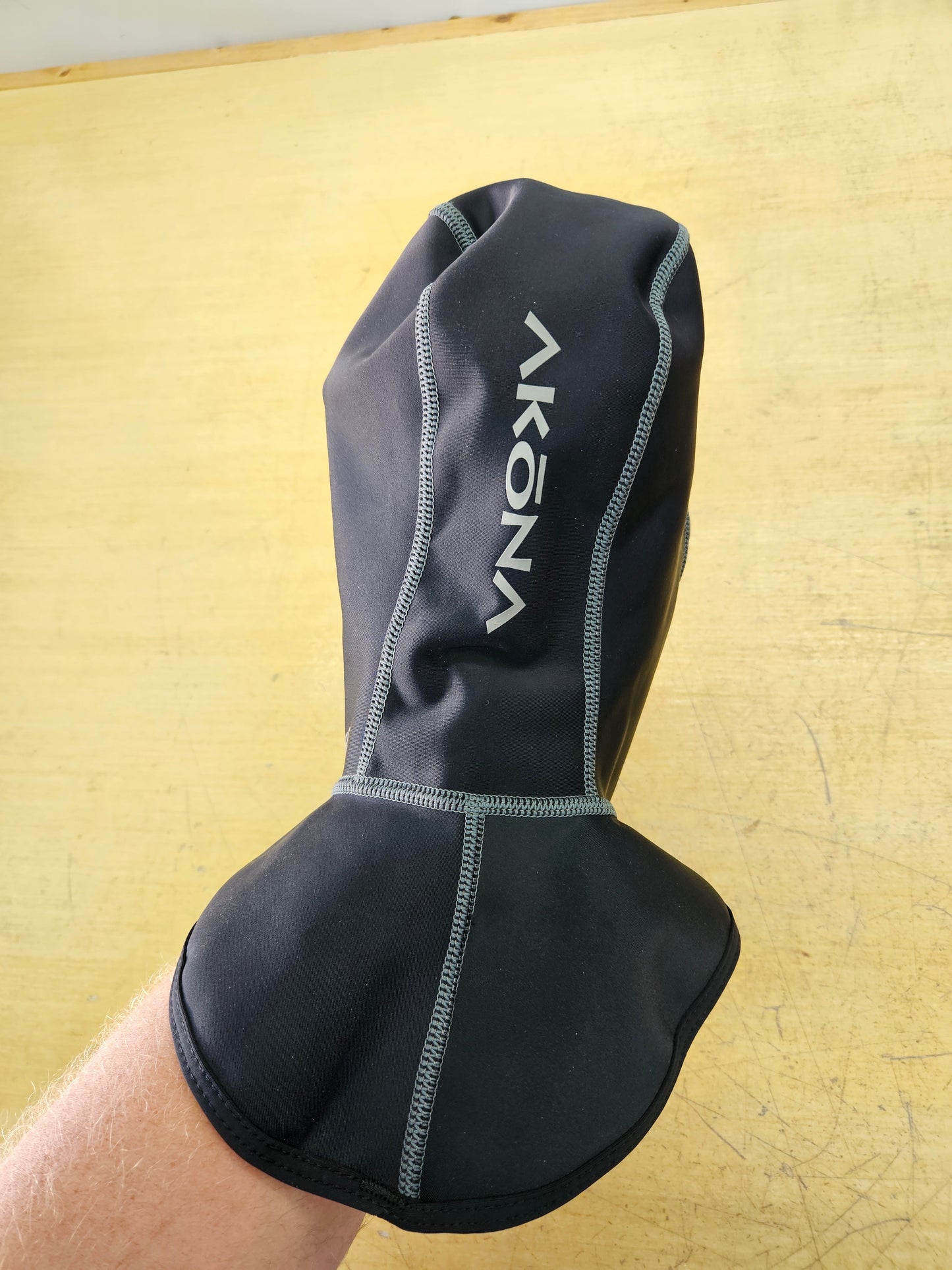 Akona Lycra/Fleece Hood (SMALL) #H6