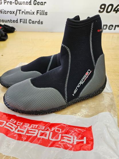 Henderson 5mm Boots (Size 8) #B1