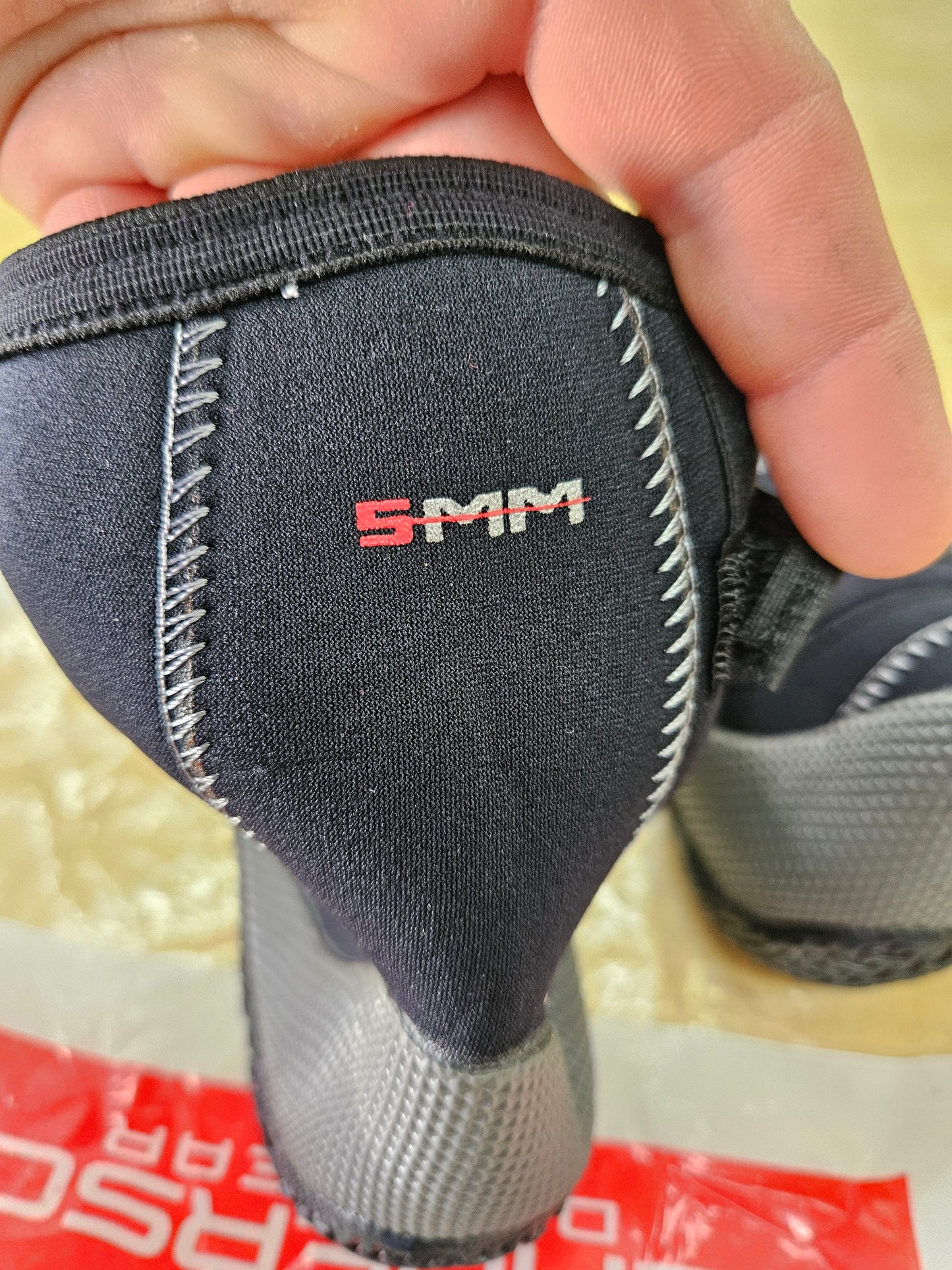 Henderson 5mm Boots (Size 8) #B1