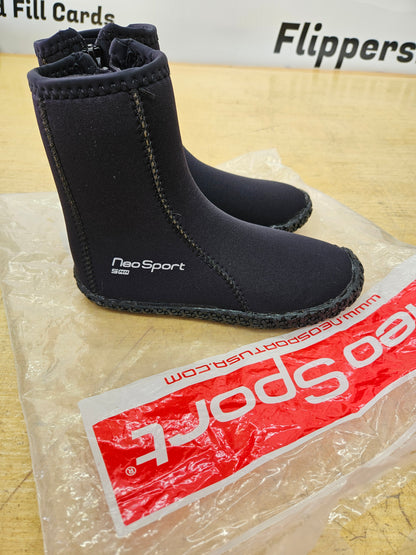 Neosport 5mm Dive Boots (SIZE 2) #B3