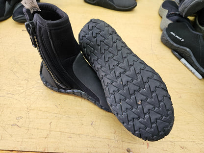 Scubapro 5mm Dive Boots (Size 8) #B14