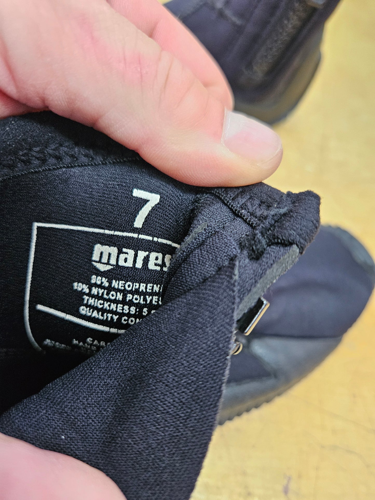 Mares 3mm Dive Boots (Size 7) #B15