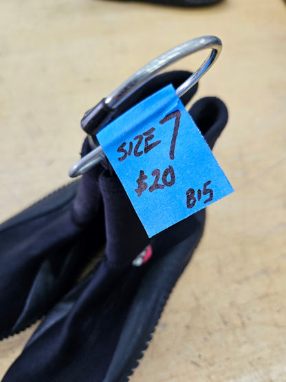 Mares 3mm Dive Boots (Size 7) #B15