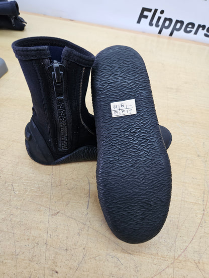 Pinnacle 5mm Dive Boots (Size 9) #B21